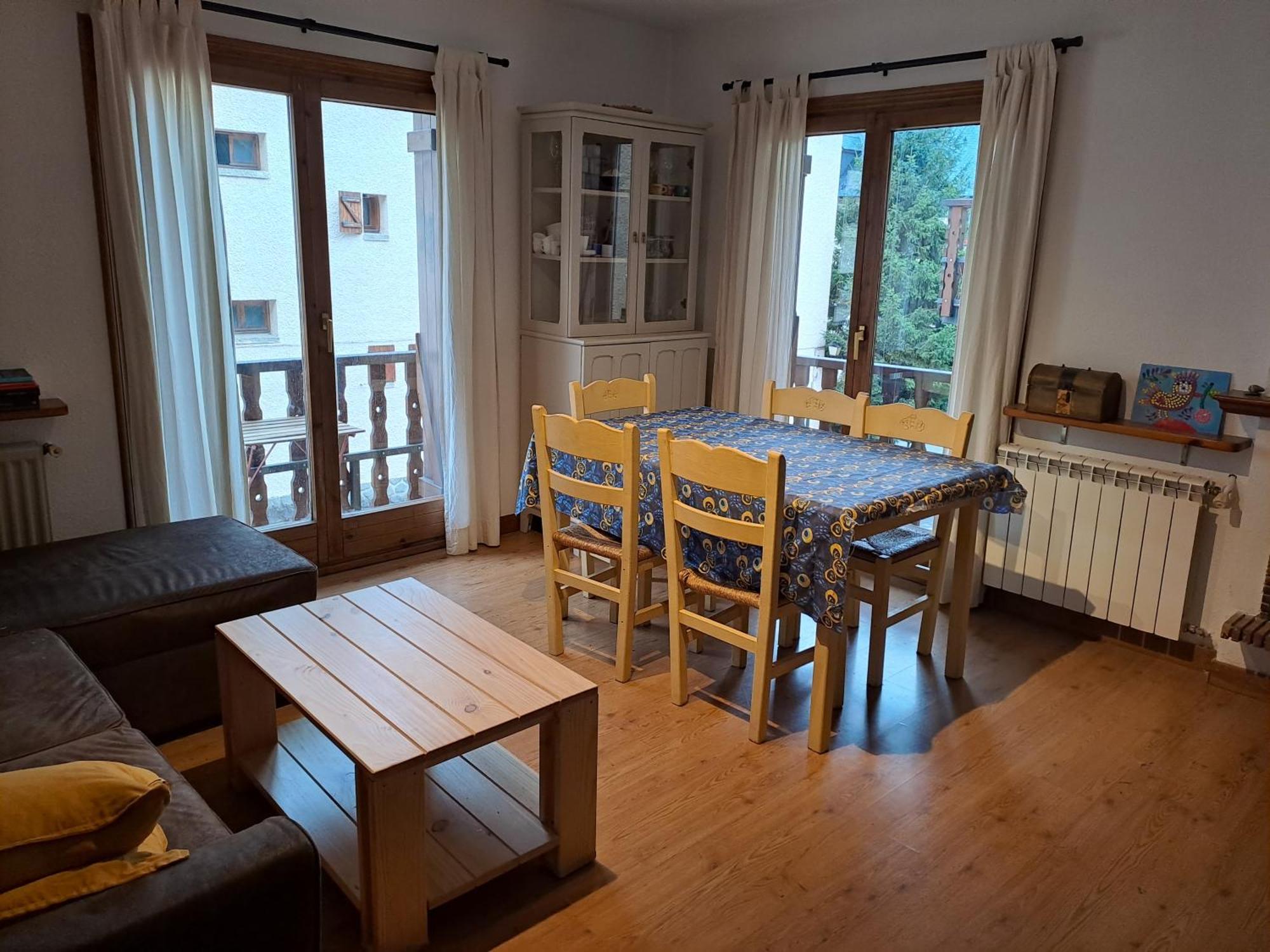 Casa Bihotz - Bonito Y Centrico Apartamento Con Garaje En Sallent Sallent de Gállego Exterior foto